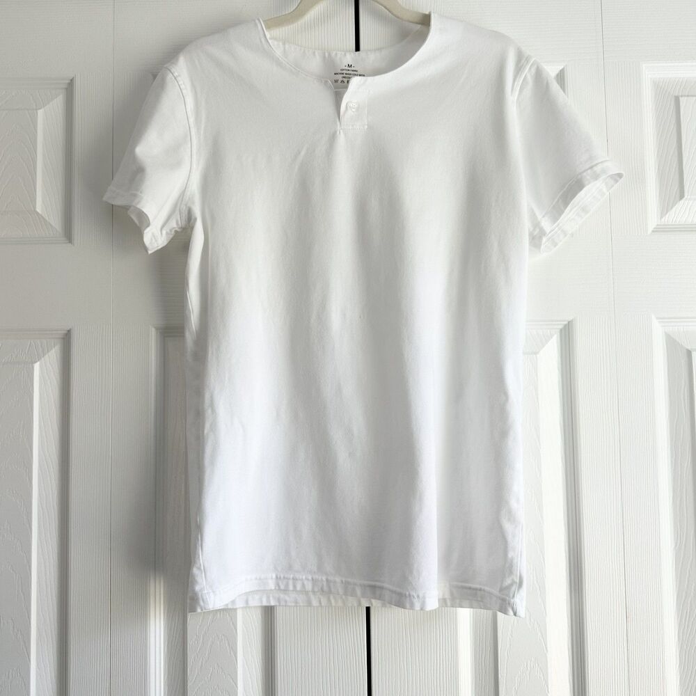 T-Shirt Women's Size M White Henley One-Button Placket Normcore